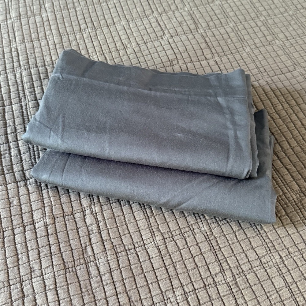 Boll & Branch King Signature Fabric Pillow Shams Stone Gray 100% Organic Cotton
